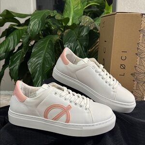 LØCI Premium Sustainable White Low-Top Sneakers Women's EU 37 - US 7B Unisex